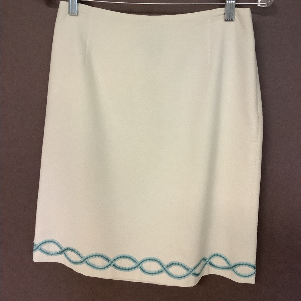 J. McLaughlin White Skirt with Blue Accent